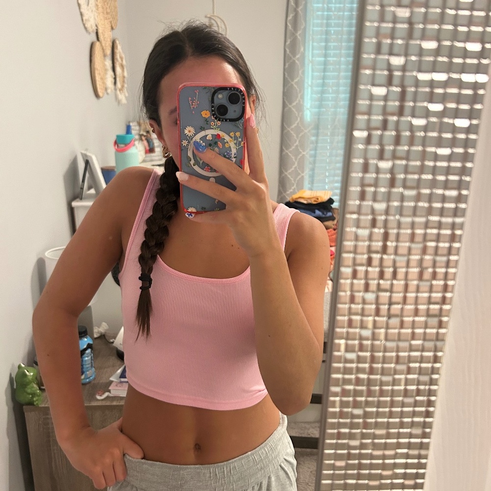 Pink tank top